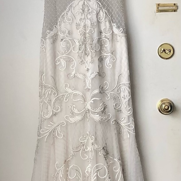 Watters wedding dress in ivory. Size 8. - Picture 3 of 8